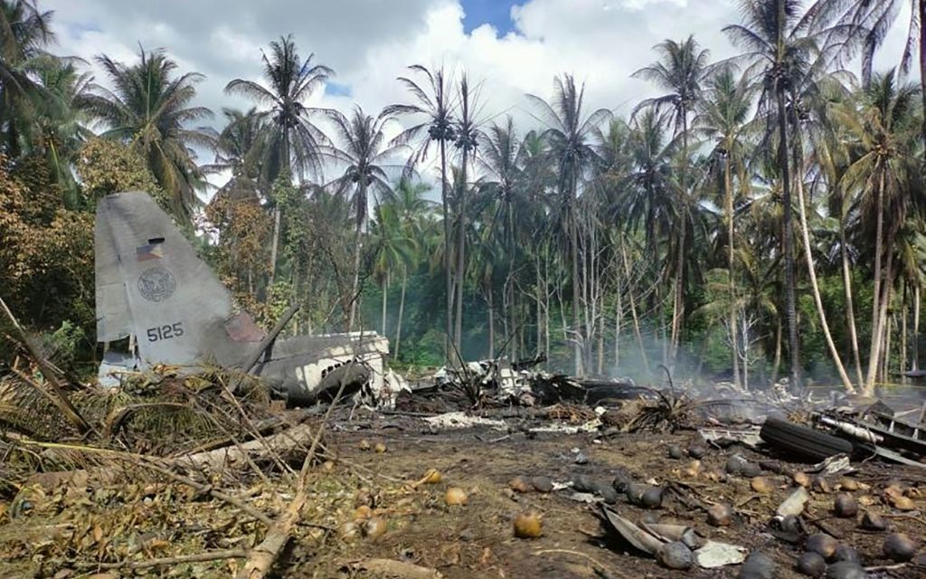 Número de mortos em acidente aéreo nas Filipinas sobe para 50