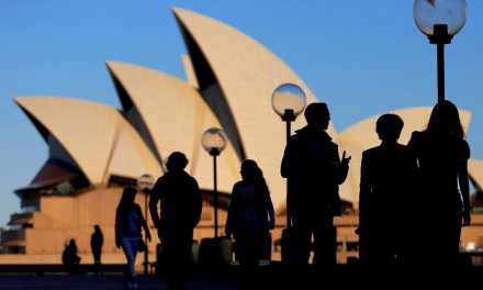 Austrália reabre fronteiras a turistas em 21 de fevereiro