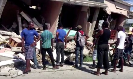 Terremoto no Haiti fez mais de 300 mortos