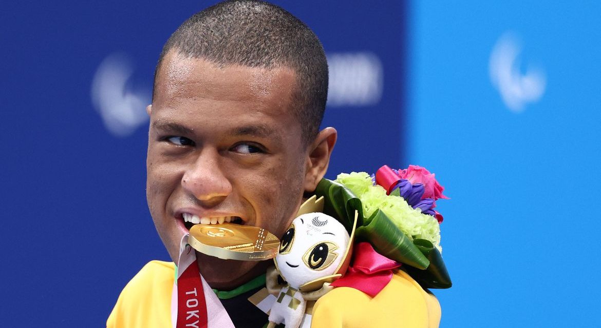 Brasil leva mais dois Ouros e um Bronze na natação em Tóquio