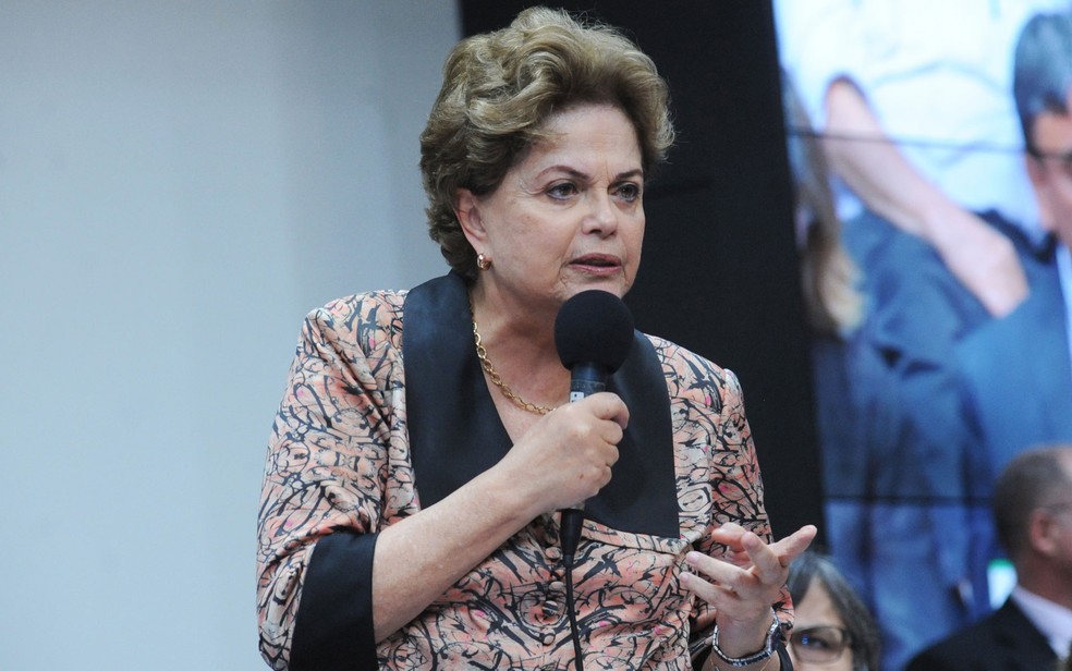 Apartamento de Dilma é invadido e polícia solicita imagens para identificar criminosos