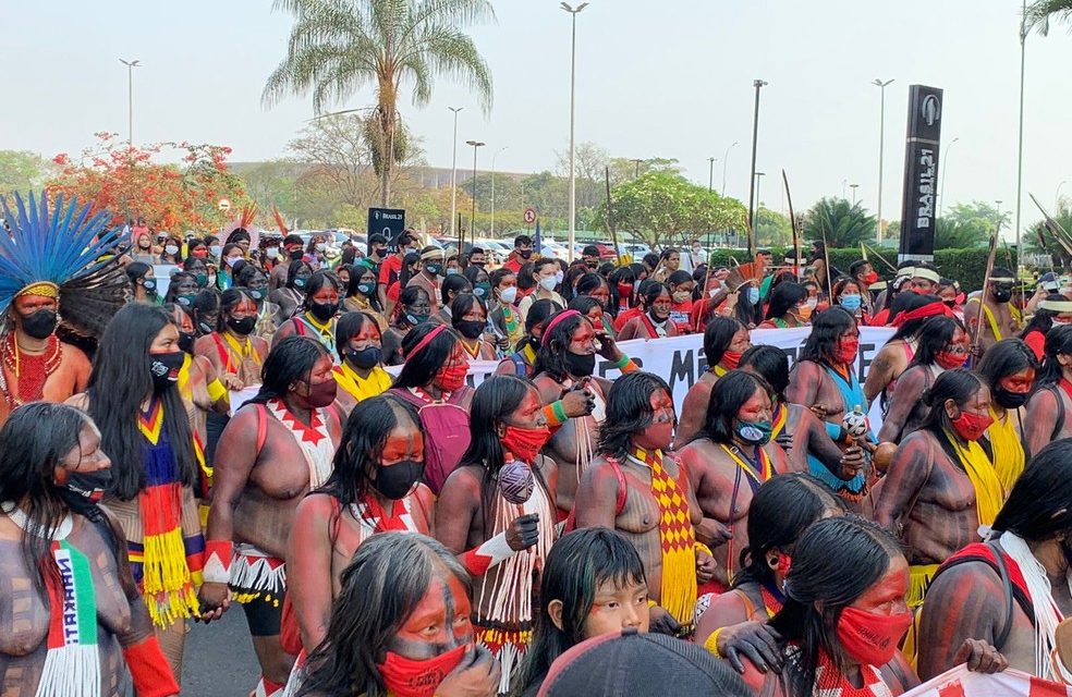 Mulheres indígenas fazem ato em Brasília por mais direitos e contra ‘marco temporal’