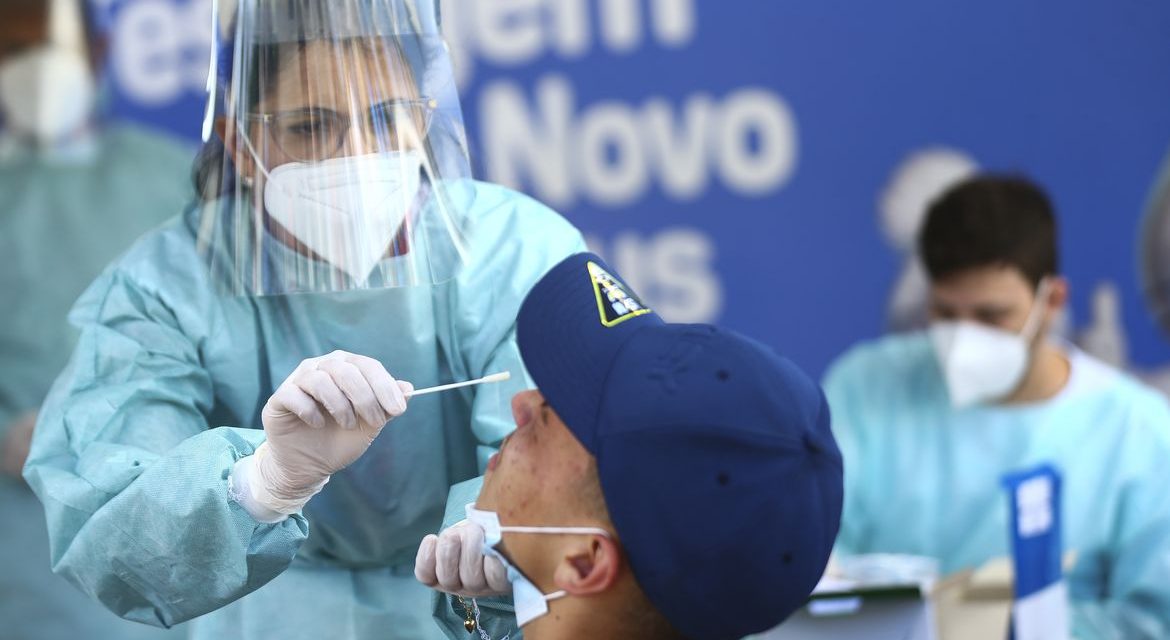 Brasil registra 38,4 mil novos casos de covid-19 em 24 horas