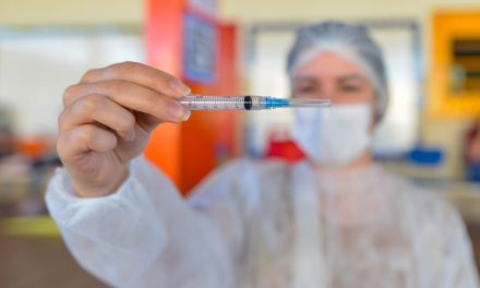 Aparecida tem vacinação contra a Covid em 10 postos fixos nesta quarta