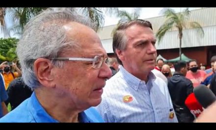Presidente Bolsonaro afirma que governo não interferirá em preços