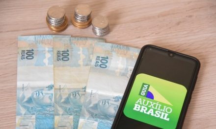 Consignado do Auxílio Brasil tem juros mais altos que média de outras modalidades de empréstimo pessoal