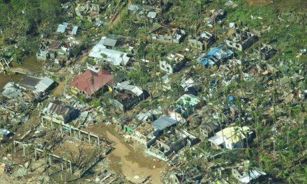 Filipinas: número de mortos em passagem de tufão pode subir para 31