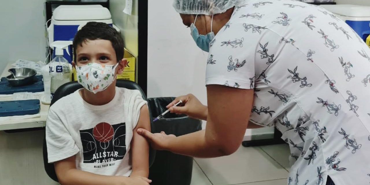 Mais de 14 mil crianças já foram vacinadas contra Covid-19 em Goiânia