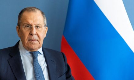 Lavrov: única alternativa a sanções seria guerra nuclear devastadora