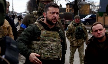 Presidente da Ucrânia: ações em Bucha tornam negociações difíceis