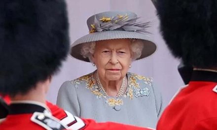 Rainha Elizabeth celebra aniversário de 96 anos