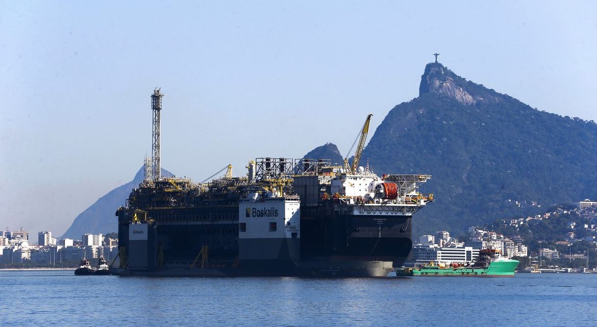 Petróleo: reservas provadas crescem 11% em 2021 no Brasil