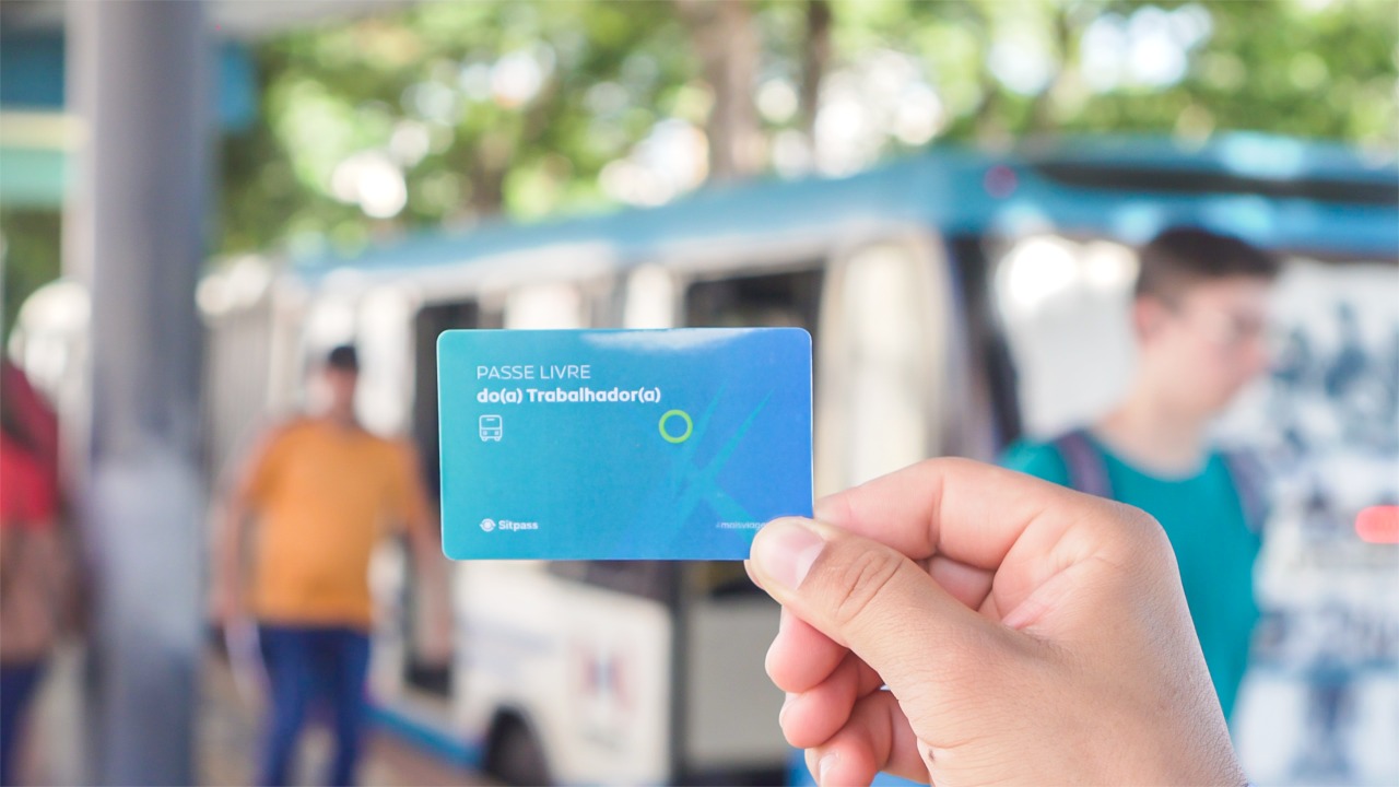 Prazo para cadastramento e recadastramento do Passe Livre Estudantil em Goiás termina no dia 31
