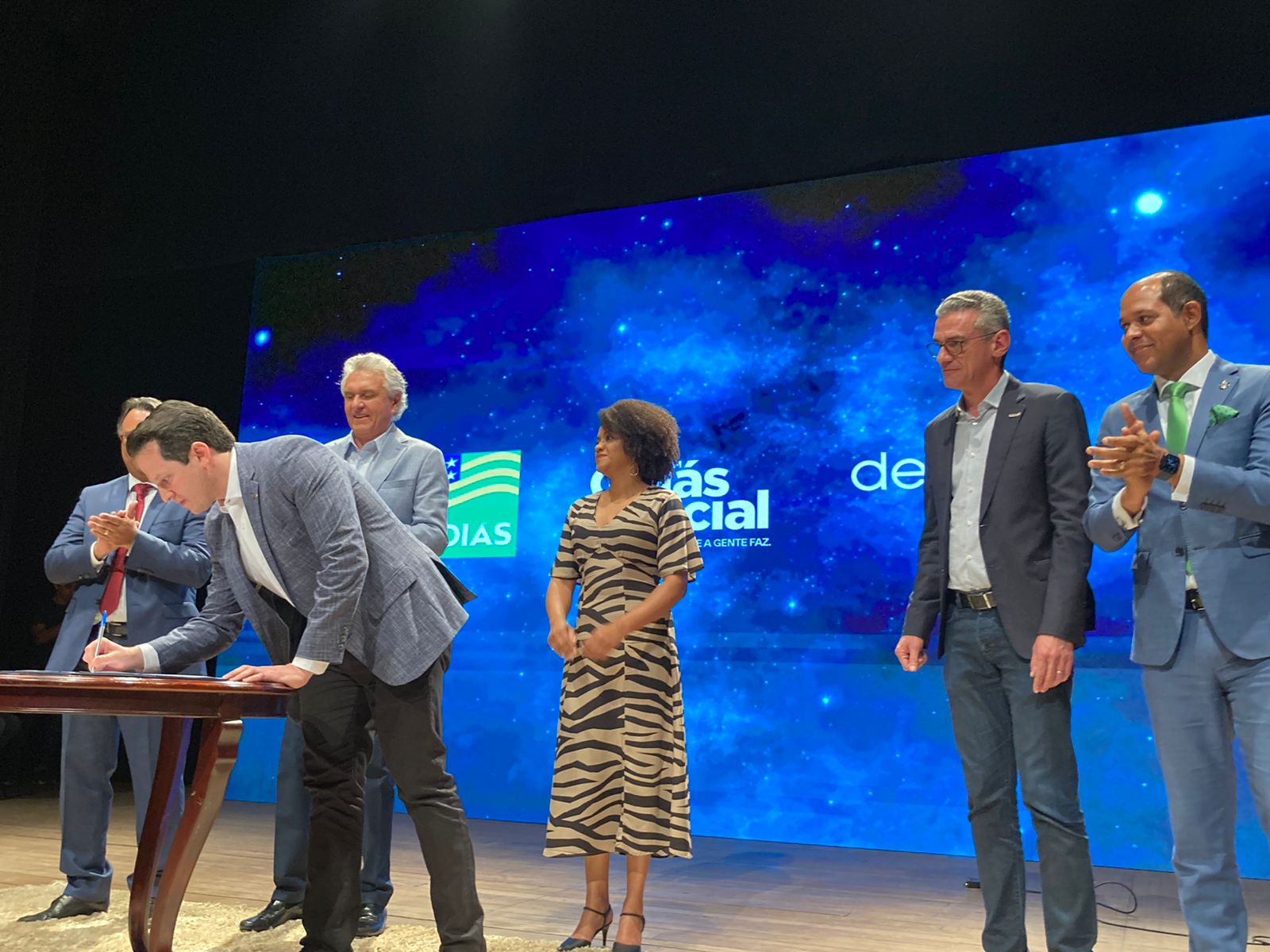 Em parceria com o Senac, governo estadual amplia programa Aprendiz do Futuro Em parceria com o Senac, governo estadual amplia programa Aprendiz do Futuro