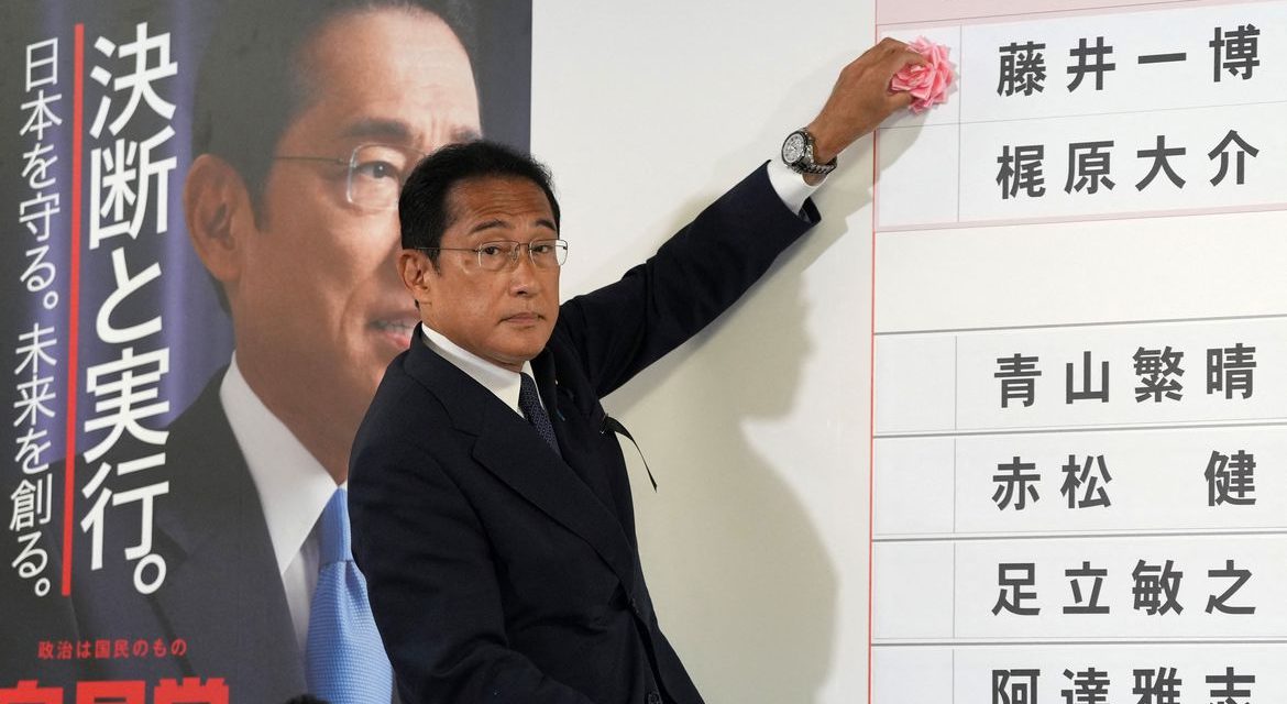 Em luto por Abe, partido governista do Japão garante vitória eleitoral