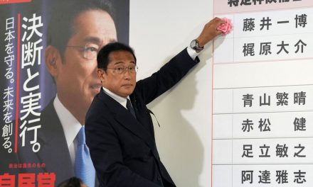 Em luto por Abe, partido governista do Japão garante vitória eleitoral