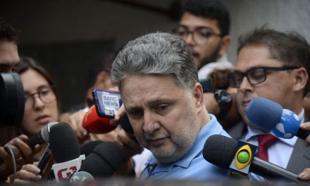 TRE-RJ mantém condenação do ex-governador Anthony Garotinho