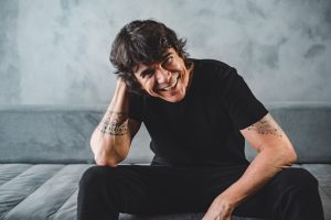 Milton Guedes se apresenta pelo Sesc Goiás