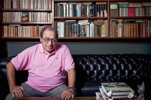 ABL elege jornalista e escritor Ruy Castro como novo imortal