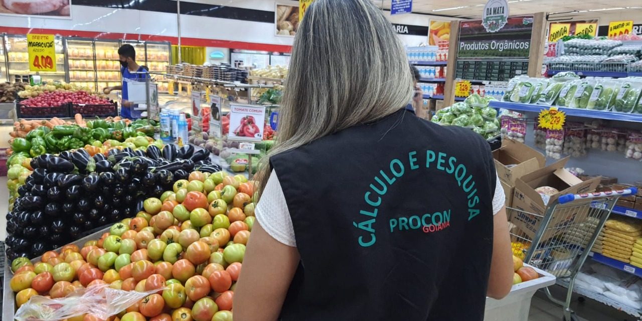 Procon Goiânia registra variação de até 376,88 % no preço do tomate