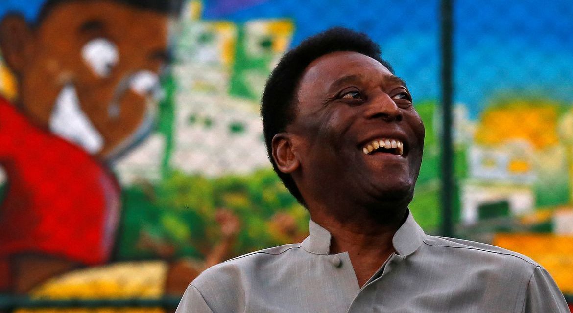 Pelé tem melhora progressiva do estado geral, informa boletim médico