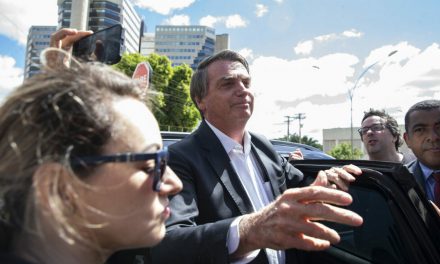 Em depoimento, Bolsonaro diz que compartilhou sem querer vídeo que questionava sistema eleitoral