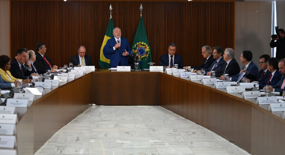 Brasil vai crescer mais que os pessimistas estão prevendo, diz Lula
