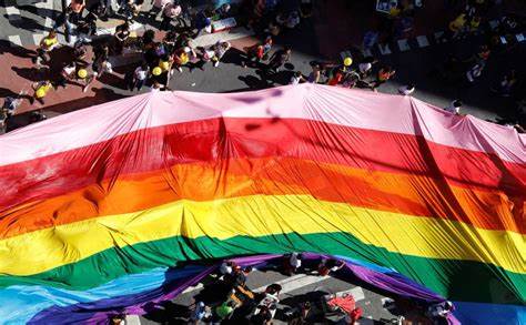Corte do carnaval carioca terá musos LGBTQIA+ pela primeira vez