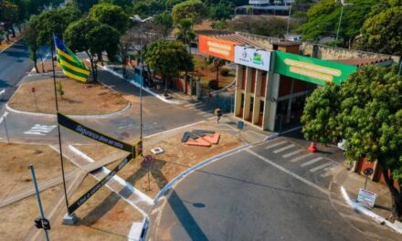 Servidores do Detran são afastados por suspeita de esquema que cancelou 300 multas de trânsito em Goiás
