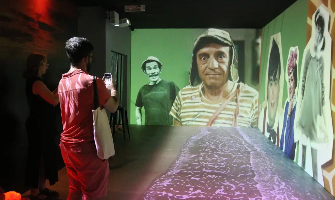 “Isso, isso, isso”: São Paulo recebe exposição sobre seriado Chaves