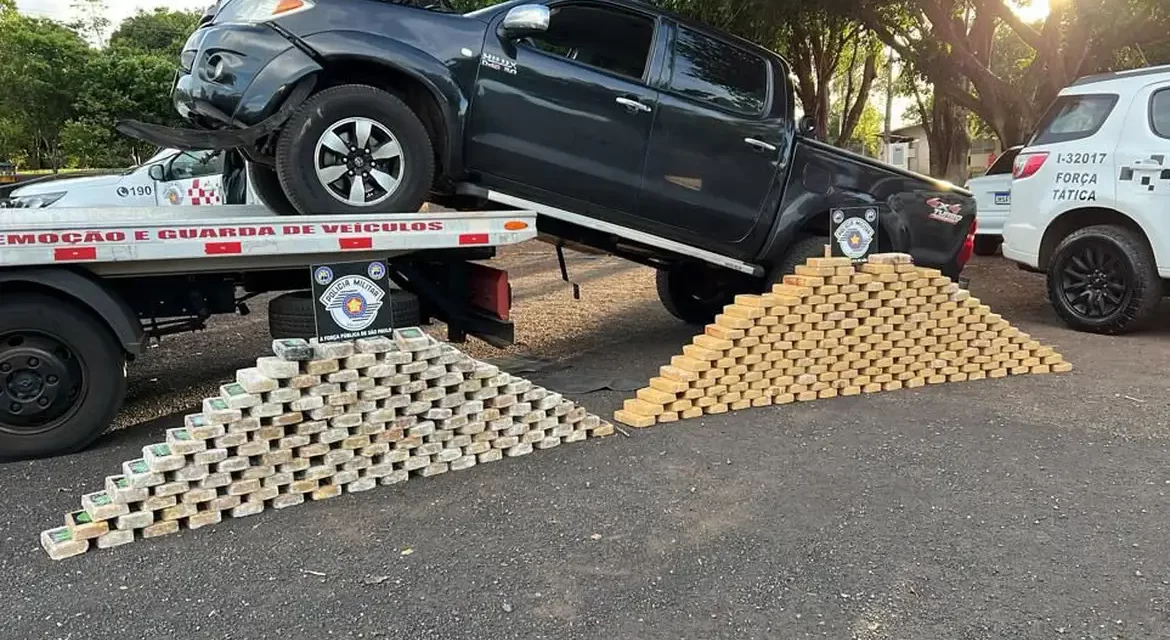 Policial rodoviário federal é preso por transportar cocaína