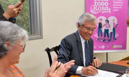 Governo de Goiás inicia teste genético para câncer de mama em parceria com UFG