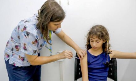 Goiás inicia vacinação contra HPV com dose única para meninos e meninas de 9 a 14 anos