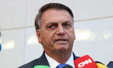 PF indicia Bolsonaro no caso das joias sauditas