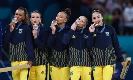 Equipe feminina conquista bronze na ginástica artística em Paris