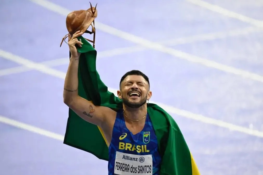Atletismo leva mais 2 ouros com Petrúcio Ferreira e Ricardo Mendonça Atletismo leva mais 2 ouros com Petrúcio Ferreira e Ricardo Mendonça