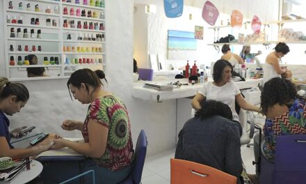 Setor de serviços cresce 0,3% em junho e atinge patamar recorde