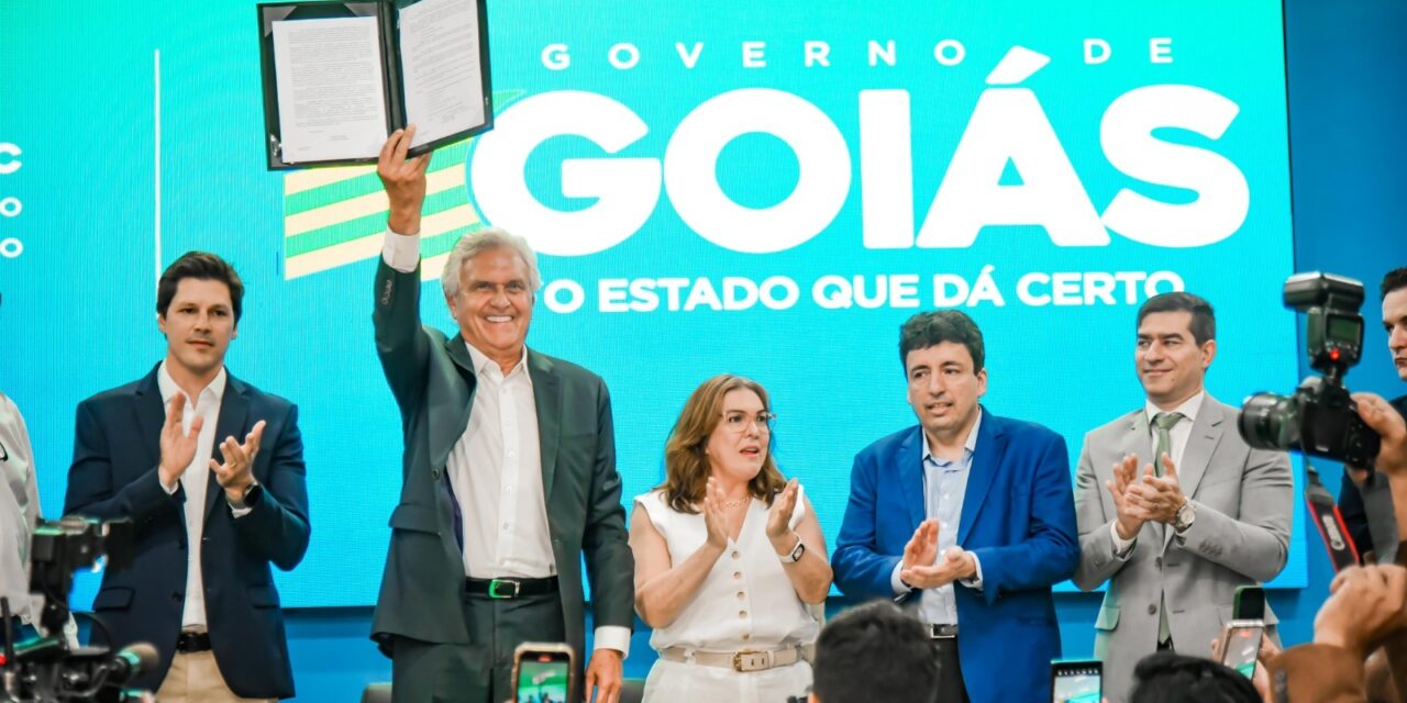 Governo de Goiás anuncia reestruturação da carreira dos professores da rede estadual