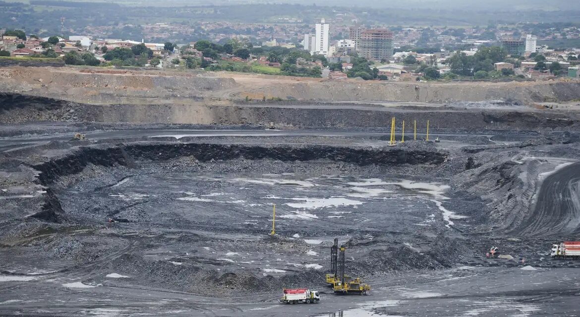 TCU: Brasil deixou de arrecadar R$ 16 bi em impostos de mineração