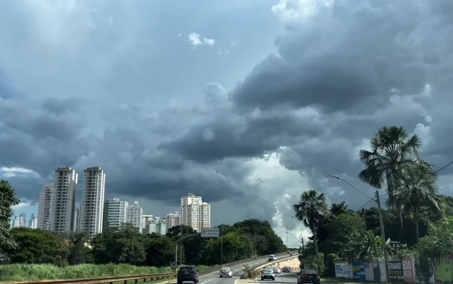 Meteorologia prevê chuvas mais intensas com granizo em Goiás