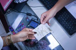 Consumidor tem até dia 30 para somar pontos para desconto no IPVA 2025