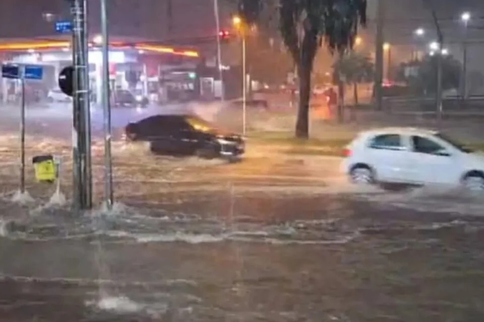 Goiânia bate recorde de chuva em novembro