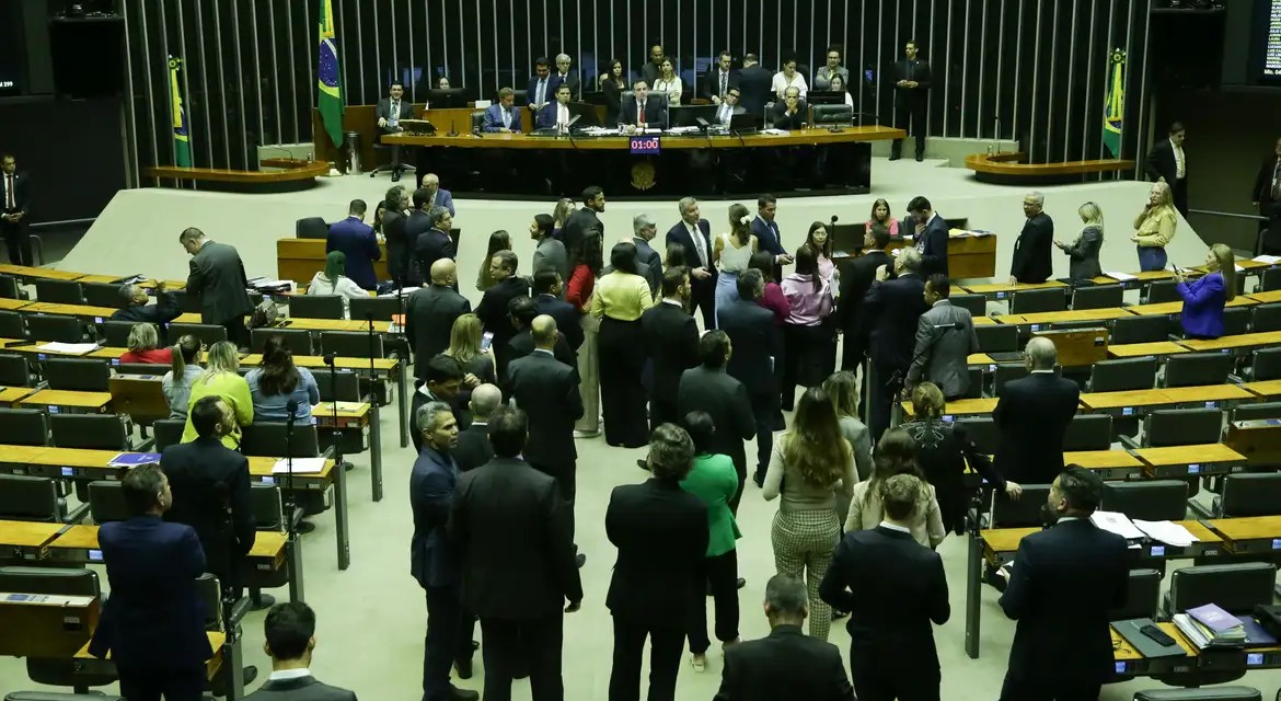 Congresso fará esforço concentrado para votar cortes, LDO e Orçamento