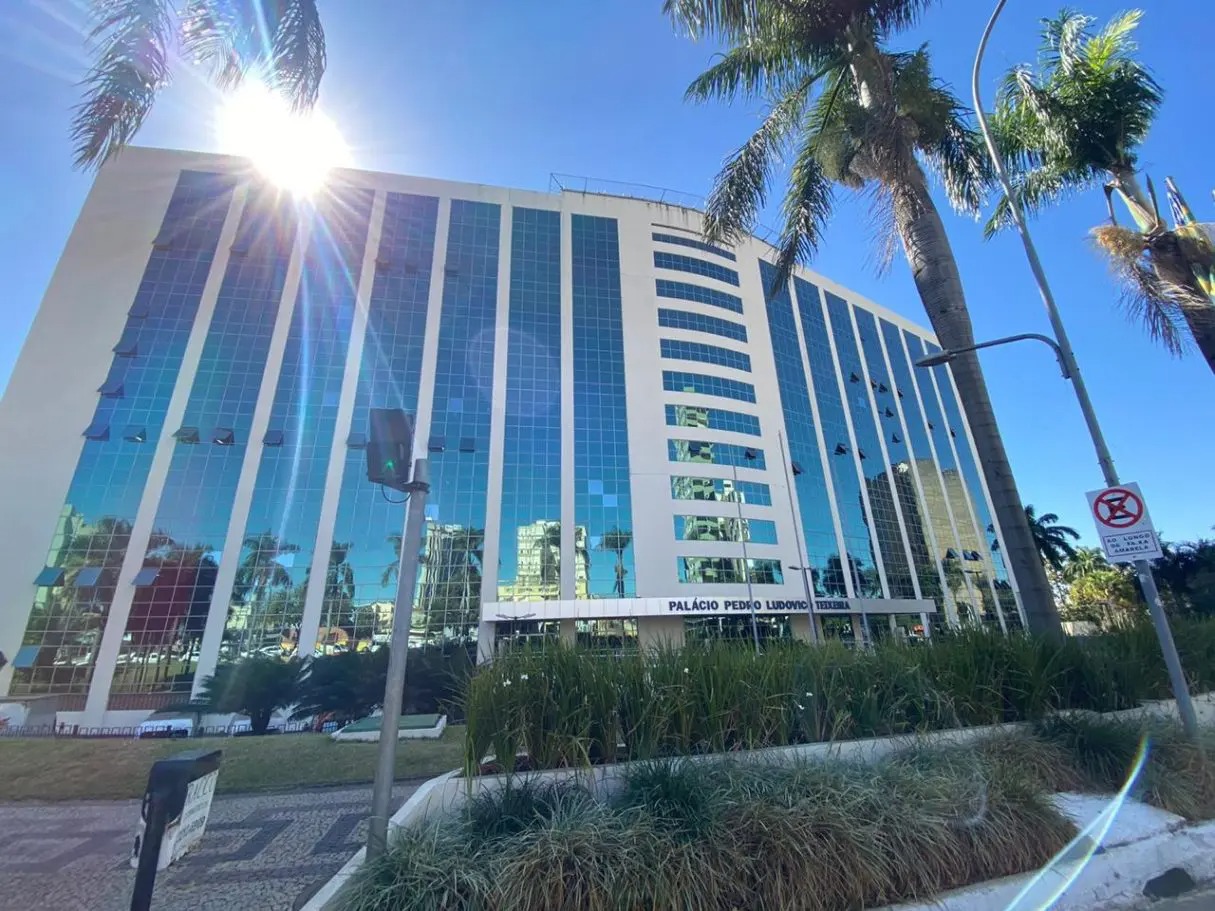 Governo de Goiás abre edital para contratação de profissionais em ciência, tecnologia e inovação Governo de Goiás abre edital para contratação de profissionais em ciência, tecnologia e inovação