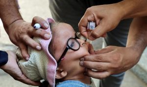 OMS: campanha de vacinação em massa contra pólio será retomada em Gaza