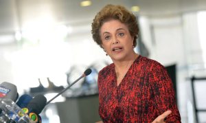 Dilma continua à frente do Banco do Brics por mais 5 anos
