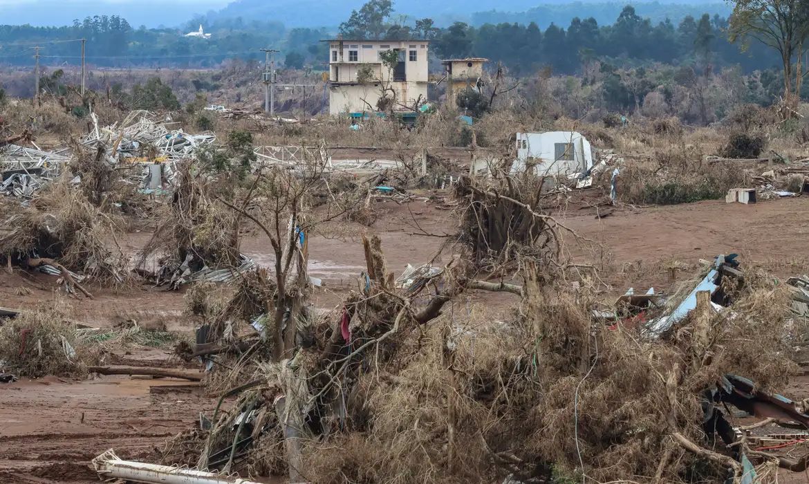 Após enchentes, Serra Gaúcha pode levar 40 anos para recuperar o solo