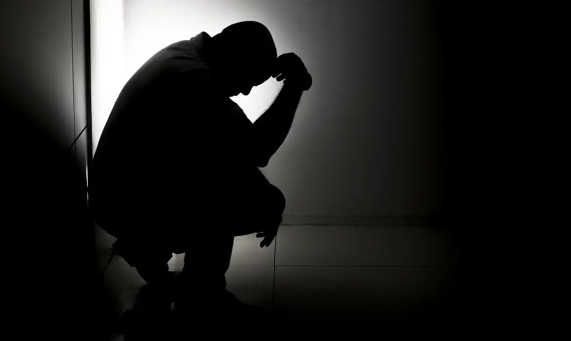 Saúde mental: afastamentos dobram em dez anos e chegam a 440 mil Saúde mental: afastamentos dobram em dez anos e chegam a 440 mil