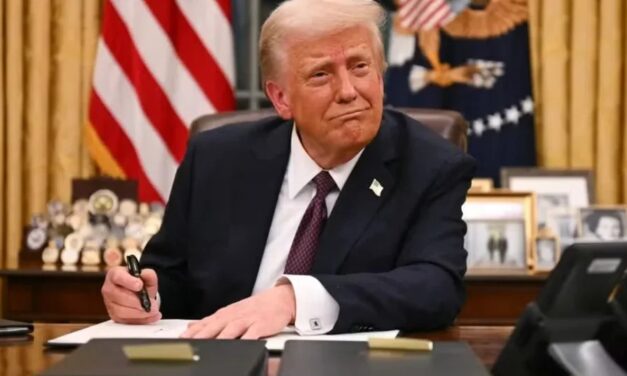 Trump anuncia 10% de taxa para produtos brasileiros