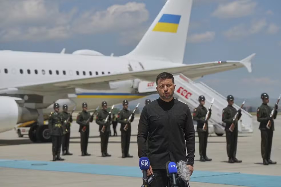 Após ausência de Putin, Zelensky cancela participação em diálogo de paz com Rússia: ‘sentimos o desrespeito russo’